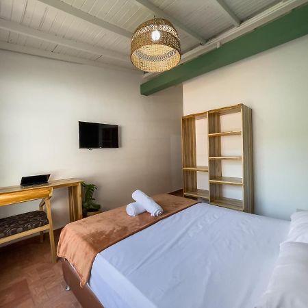 Hotel Casa Las Palmas Меделин Екстериор снимка