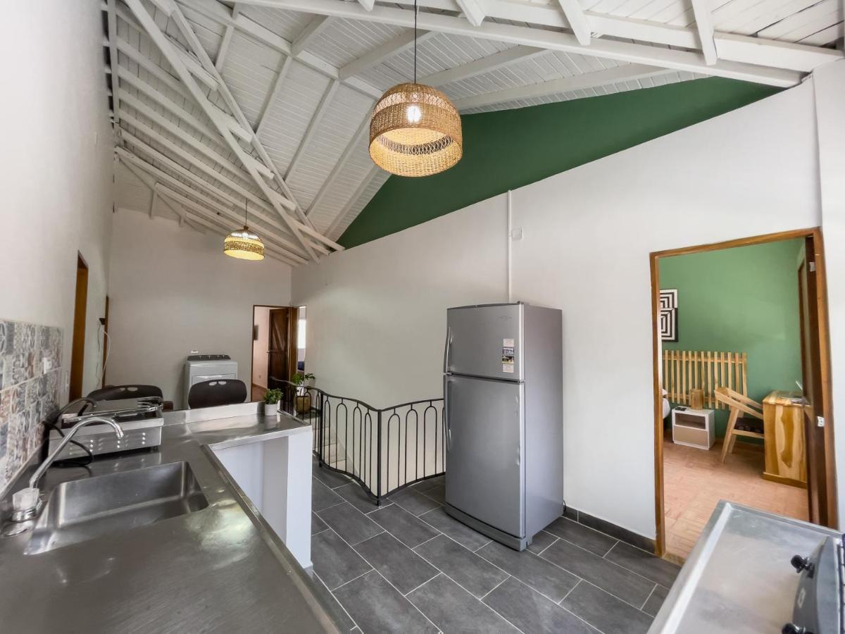 Hotel Casa Las Palmas Меделин Екстериор снимка