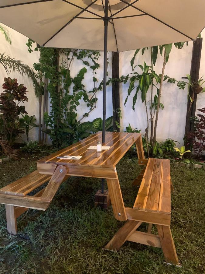 Hotel Casa Las Palmas Меделин Екстериор снимка